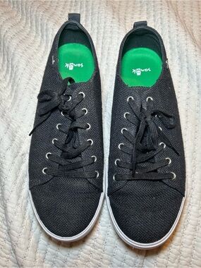 Sanuk Men’s Black Canvas Lace-Up Sneakers